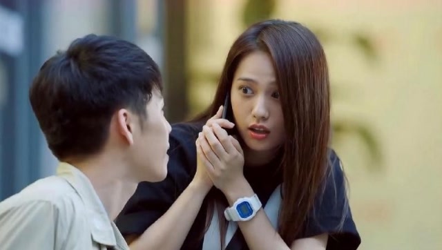 米邵飞与孙亚亚终于官宣恋情,幸福来得太突然,二人当众秀恩爱!