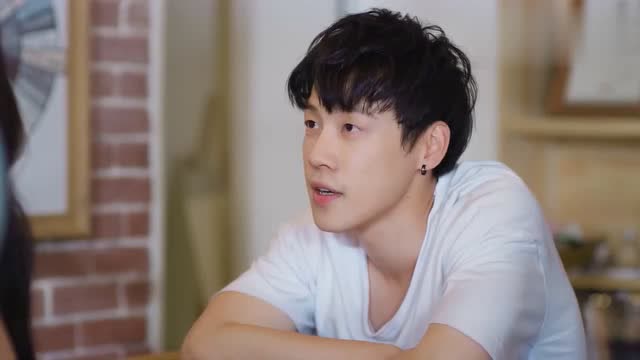 同学两亿岁陆宇辰承认喜欢上宣墨明知不能在一起仍选择守护