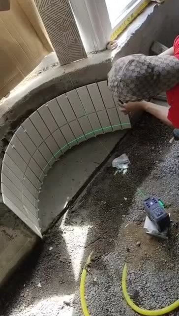 弧形瓷砖贴法