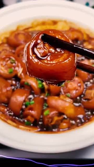 猪尾花生煲的做法来啦,非常简单,一看就会!