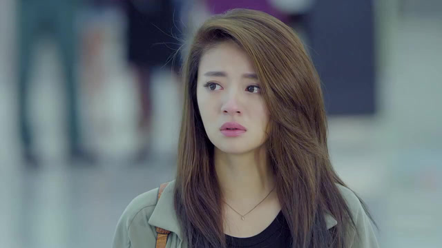 御姐归来:艾米尔要去美国了,何开心及时赶到,霸气撕机票!