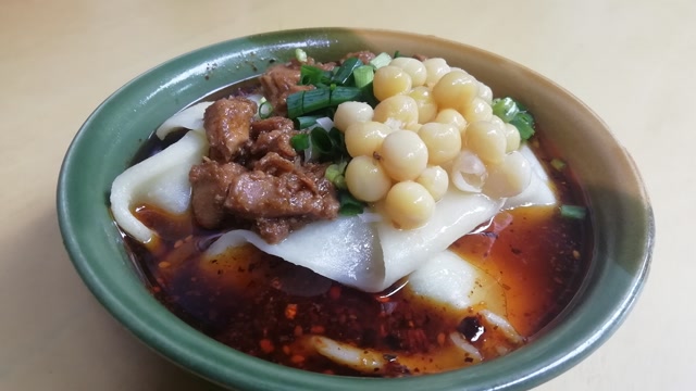 四川大竹县特色美食,挞挞面,和以往吃的四川面食不一样,好吃