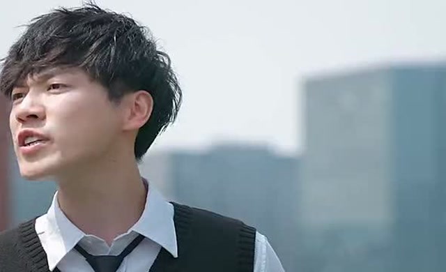 逗比护妹狂魔陆宇辰上线,只因被妹妹亲了一下,秒变妹奴!