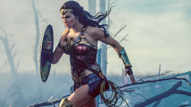 神奇女侠在戴安娜身上体现的淋漓尽致,一部很标准的超级英雄电影