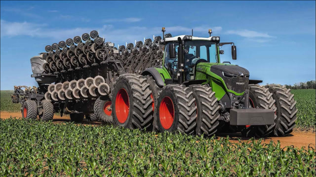 看看美国这些超大型的农业机械,效率也太高了,不愧是科技强国