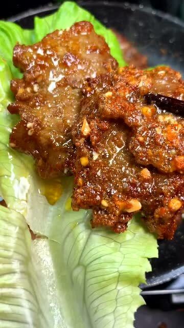 烤牛肉怎么烤才能香辣好吃呢?只要掌握这个技巧,你也可以轻松做到!