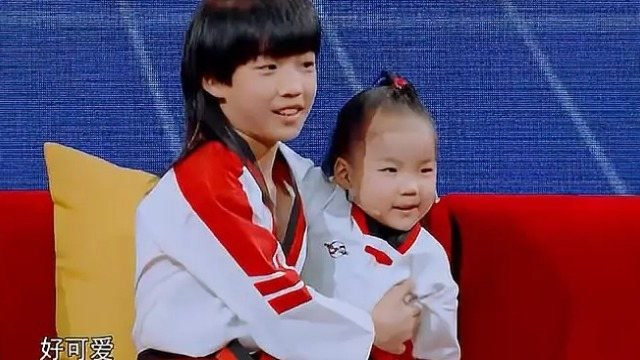 中国最厉害小学生林秋楠也忒帅金牌多的让人眼花妹妹也好可爱