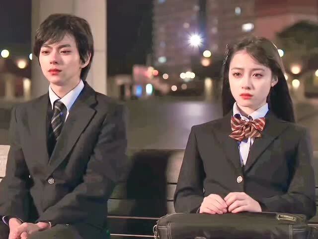 春与夏推理事件簿:桥本环奈神仙颜值,想用纯净来形容的眼睛