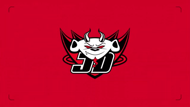 京东电竞俱乐部jdg启用新logo,京东狗变机甲战士
