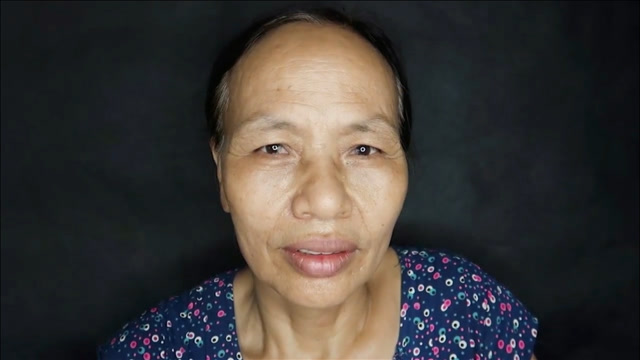 60岁老阿姨化妆,妆后逆袭成漂亮女神,整容没这效果