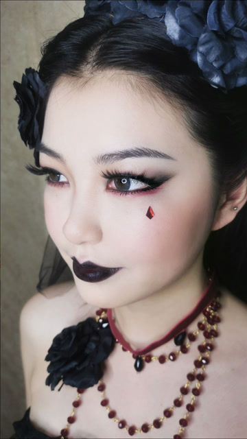 哥特妆容,个性化妆学起来,济南化妆学校分享