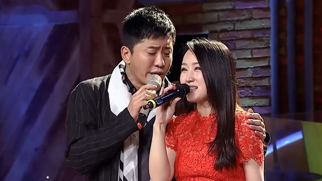 毛宁杨钰莹合唱《心雨》,台上拥抱感动众人!毛宁杨钰莹同台系列