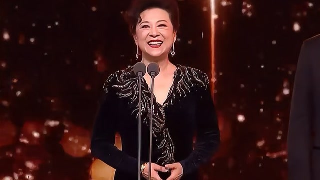 不愧是红楼梦邢夫人王馥荔一点不像71穿上旗袍绝了