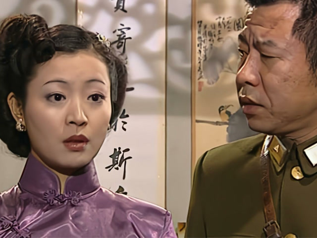 青楼烟云:秋萍把青楼关门停业,不料师长有意见,竟和她对着干