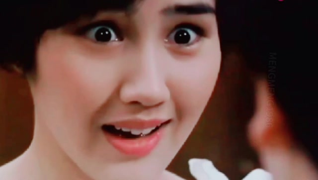 香港混血女星柏安妮年轻时笑起来的样子有没有吸引到你呢?