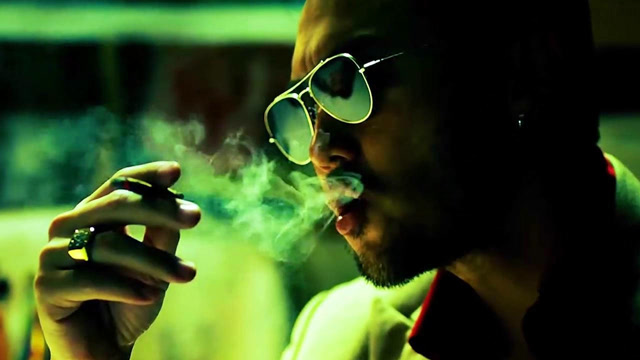 抽上这支烟,我就是全场最帅的男人