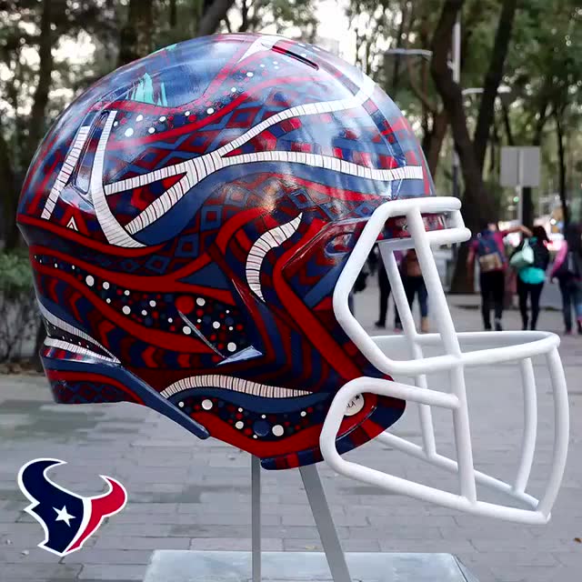 墨西哥碗艺术涂鸦 32队另类头盔现身街头