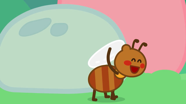 小蚂蚁背着食物前行