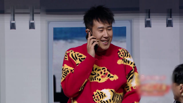 于洋喊话高铁司机倒车,小品《平凡之路》笑中有泪