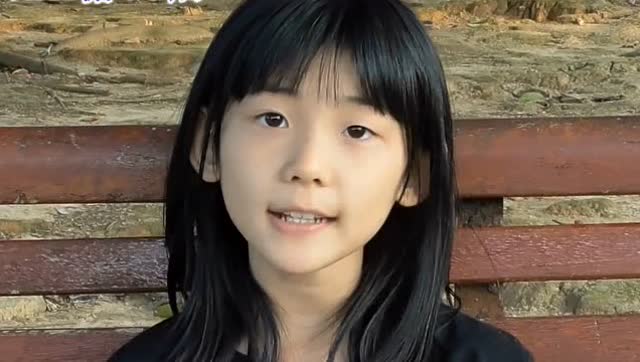 公众号aa糖00后诗人姐妹花姜馨贺姜二嫚评我要独自离去