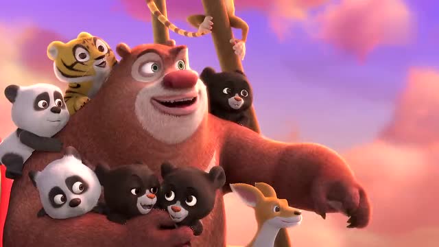 熊大和黑风打败了黑心老板,动物们终于获救了!