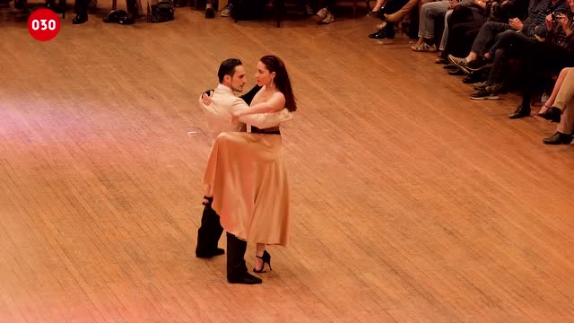 最美不过音乐,致永恒的经典,外国人性感探戈舞