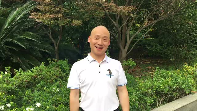 巴蜀笑星矮冬瓜助阵高考