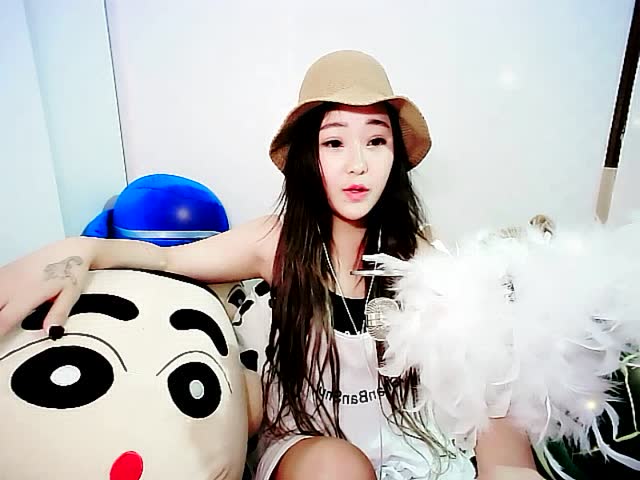 群星娱乐新考核主播艾菲