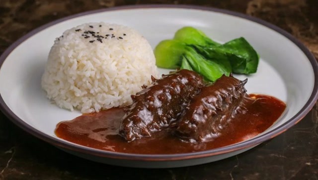 用海参拌饭吃 十全大补