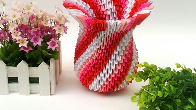 三角插折纸视频螺旋花瓶1