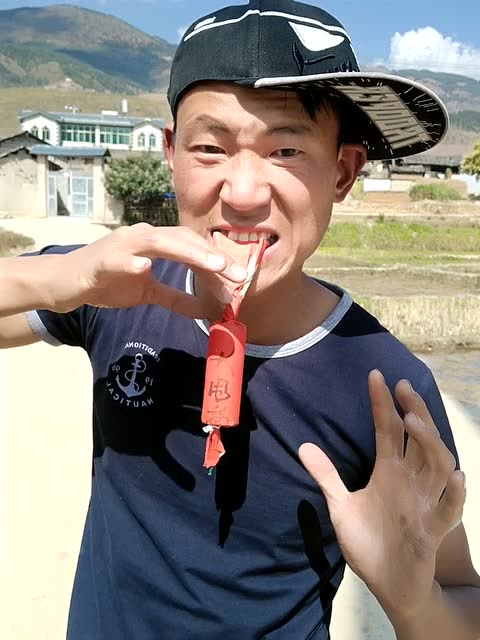 玩快手为了上热门了,口叼大西炮,热门没有上,结果上了新闻!