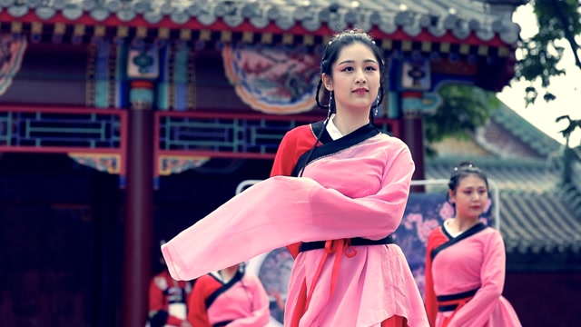 稷下学宫国学摄制:汉舞佳人工作室《翘袖折腰》