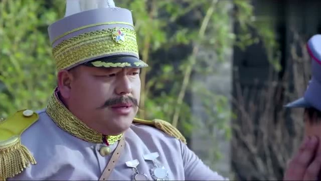 这演员的斗鸡眼是天生的,还是演技