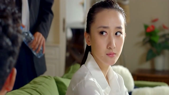 许之一和兰菲同时回家,张晓蛟做了什么事,招来兰菲白眼?