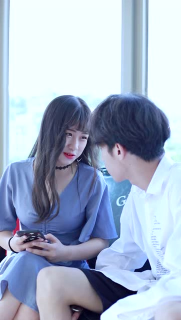 男生请注意,不要轻易去撩一个小姐姐,万一撩到一只小野猫呢