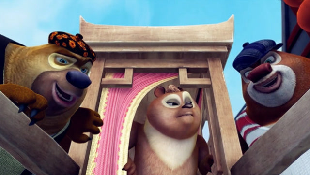 光头强给老爷抬轿子,结果轿子上坐的竟然是翠花,太逗了!