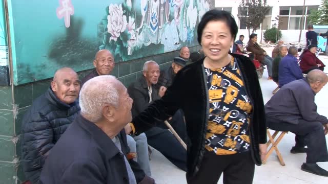 魏县一中张瑞荣校长看望老人