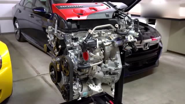 本田思域typer为啥这么强悍,拆出发动机来看看就知道了!