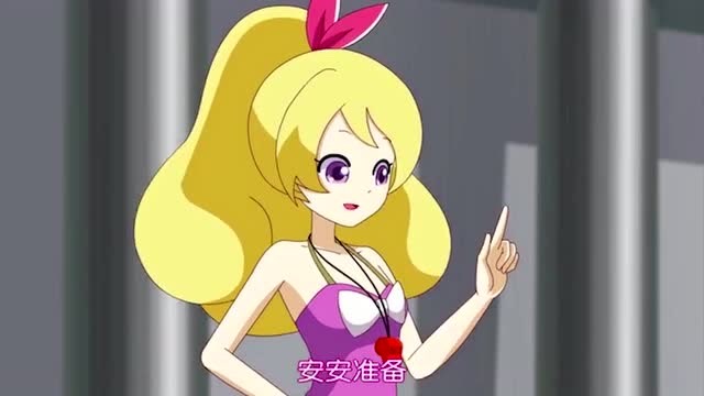 小花仙:戴薇老师指导学生游泳,千韩的游泳动作很标准