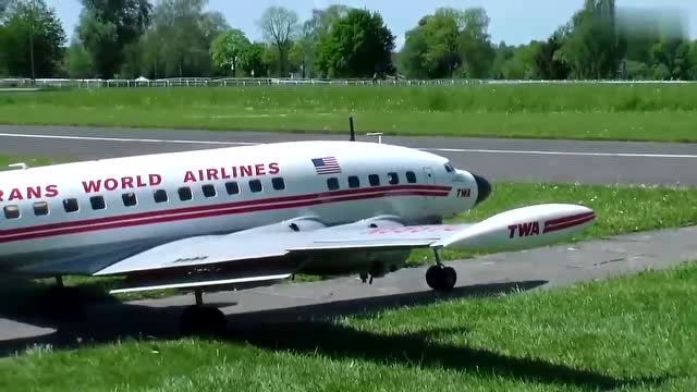 洛克希德l-1049模型飞机,起飞那一刻,贫穷限制了我的想象