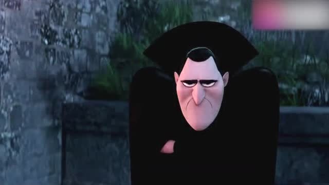 精灵旅社:一个黑暗之王变成小狗服务员,德古拉到底经历了什么?