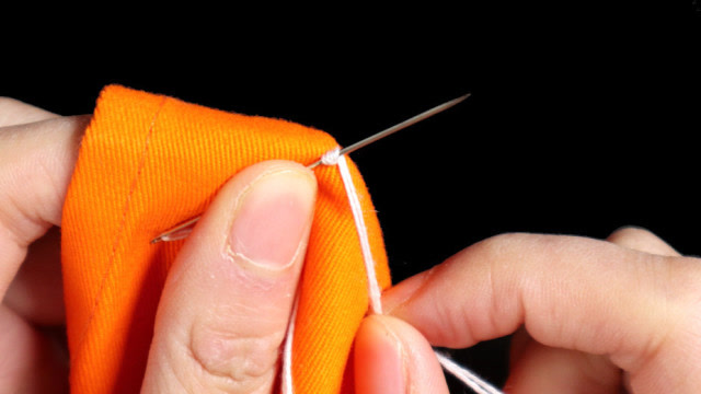 针线收尾打结很多人都做错了,这样打才牢固,看不到一点痕迹