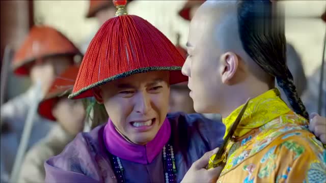 双儿行刺皇上抱家仇,才得知当年是鳌拜假传圣旨,误会康熙