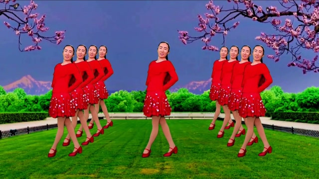 经典老歌广场舞《花蝴蝶》歌曲悦耳动听,舞姿简单大方附分解