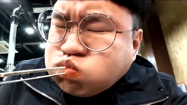 韩国大胃王眼镜图片