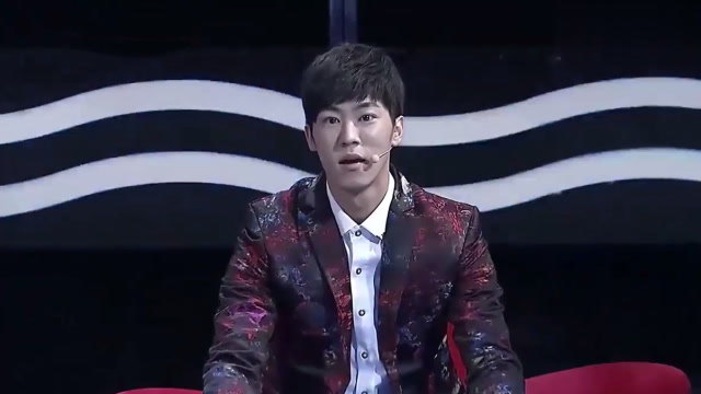 古灵精怪的萌妹子,刚出场的那一瞬间,男嘉宾看得眼睛都直了