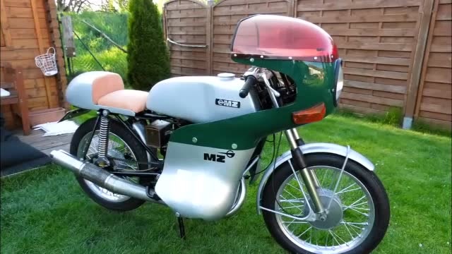 消失的国度东德经典老车改装mz250依发摩托车改装咖啡