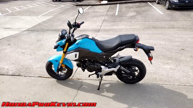 本田迷你-grom125摩托车