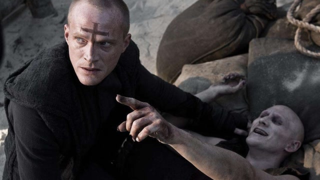 吸血鬼和人类爆发战争,为保护人类不受伤害,驱魔战士霸气诞生!