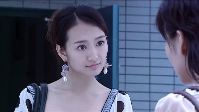温柔的背后:卓然找到正宫,就单从气质这一块,小三完胜
